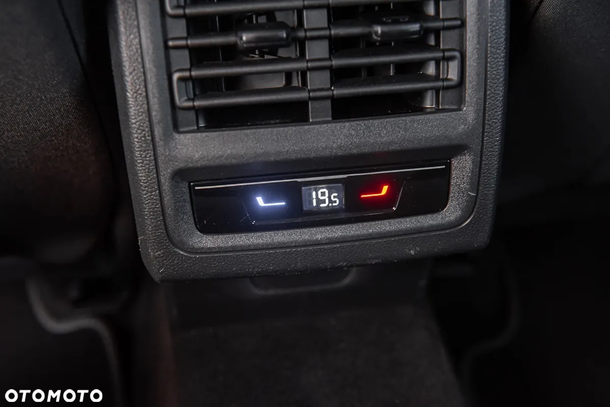 Volkswagen Golf VIII 1.4 TSI Plug-In Hybrid Style DSG - 33