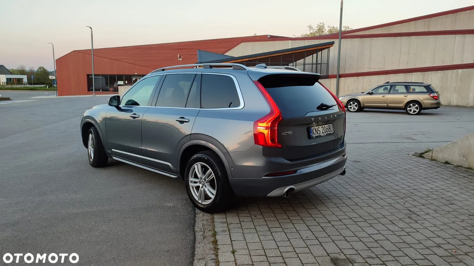 Volvo XC 90 B5 D AWD Geartronic Momentum - 24