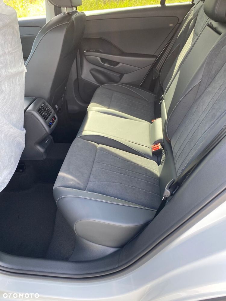 Volkswagen T-Roc 1.5 eTSI Style DSG - 9