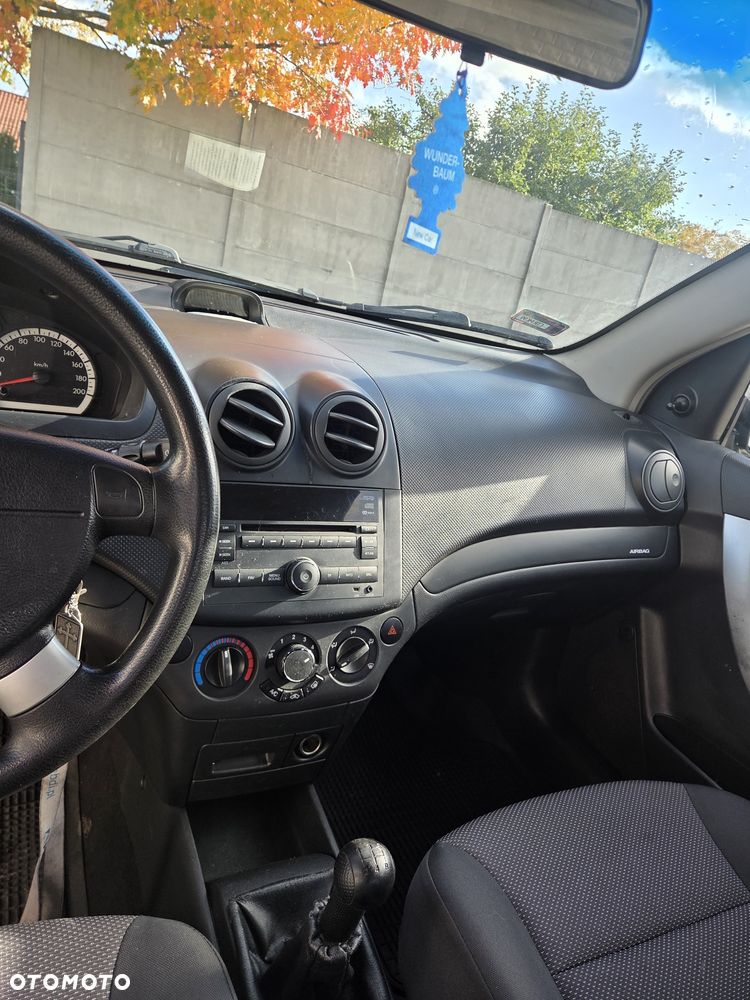Chevrolet Aveo - 6