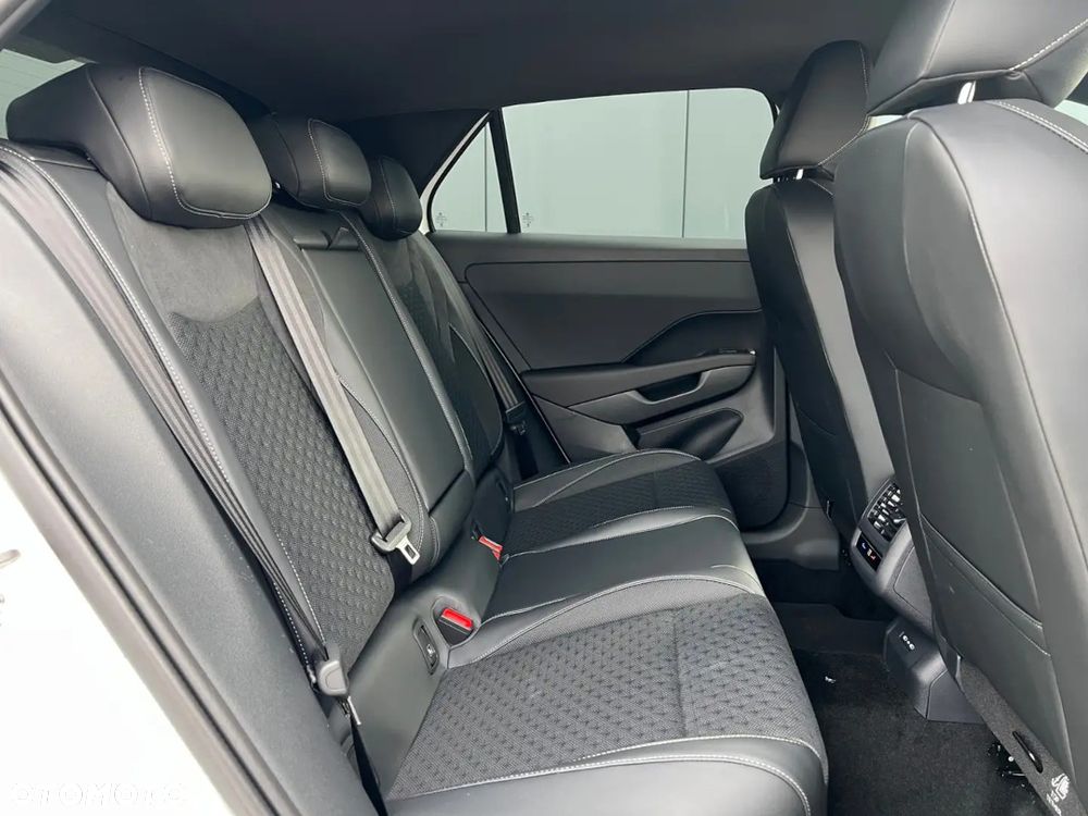 Volkswagen T-Roc 1.5 eTSI R-Line DSG - 11