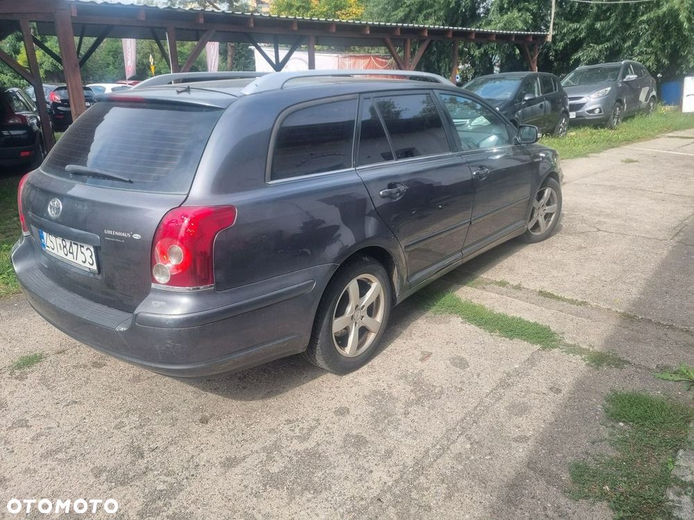 Toyota Avensis - 6