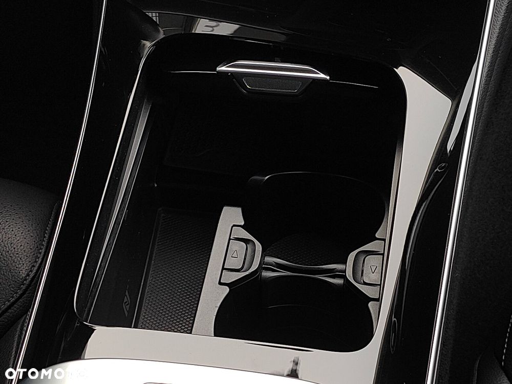 Mercedes-Benz Klasa C - 25