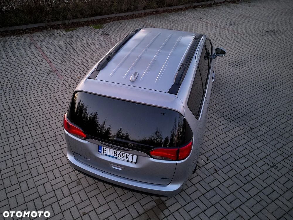 Chrysler Pacifica - 35
