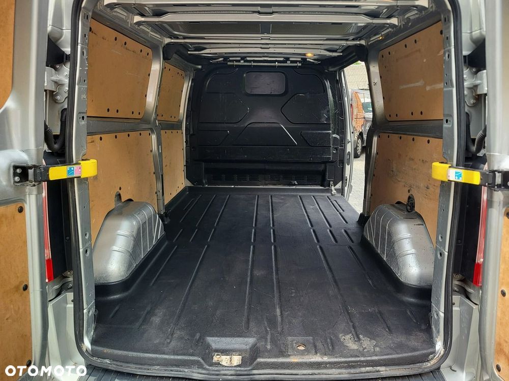 Ford Transit Custom - 16