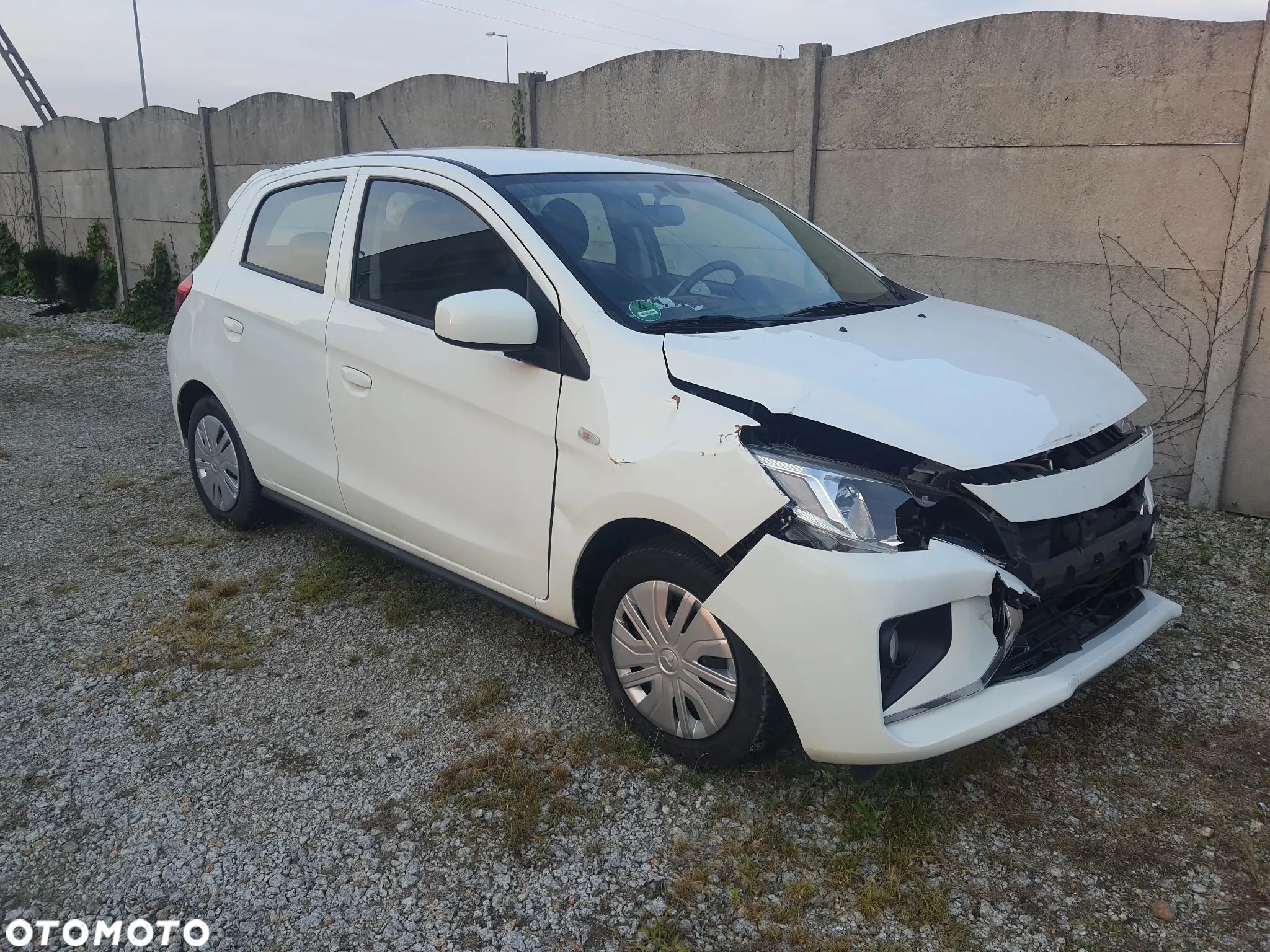 Mitsubishi Space Star 1.0 - 1