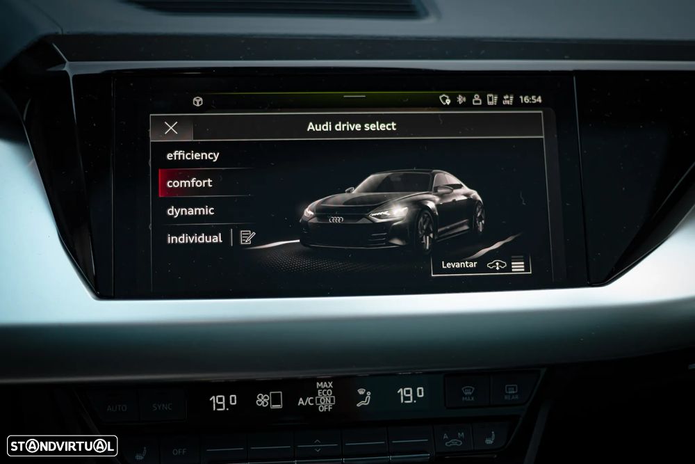 Audi e-tron GT quattro - 45