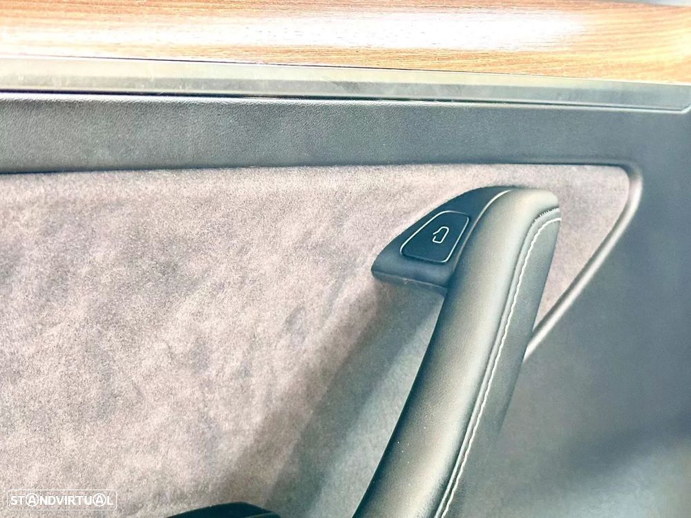 Tesla Model 3 Performance Dual Motor AWD - 11