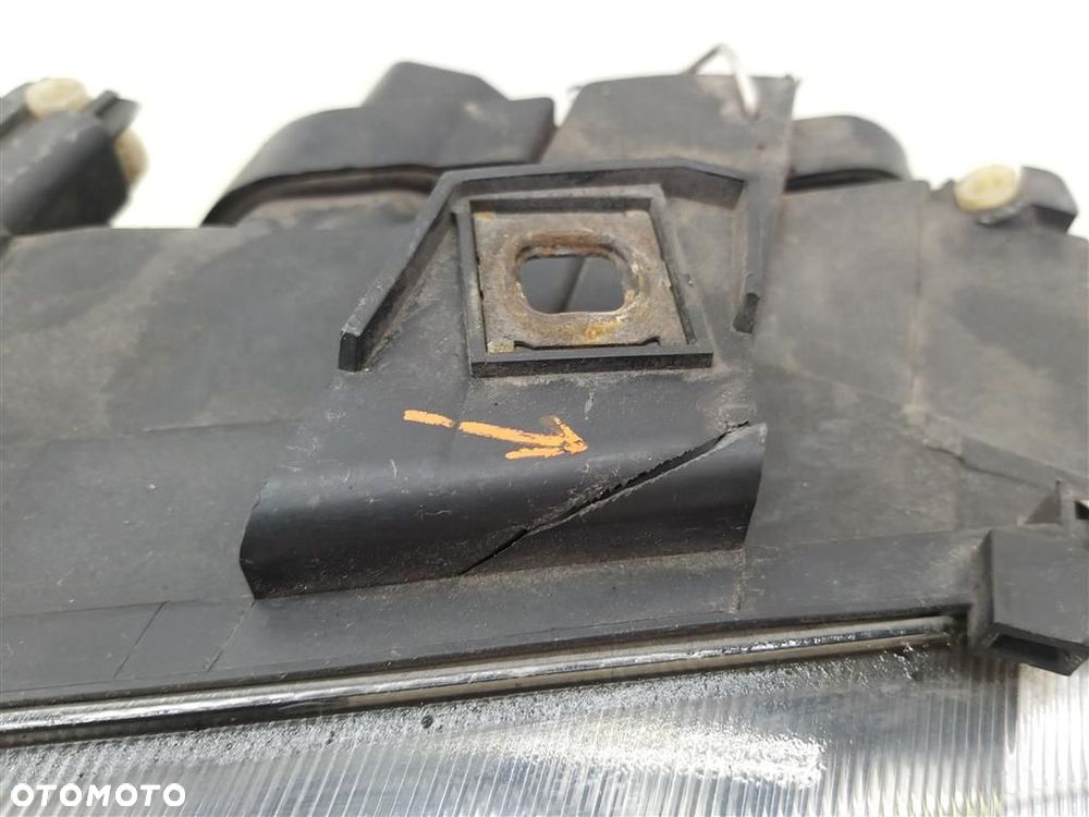 Reflektor lampa przód lewa Audi A6 A6 C5 LIFT 2001-2004R SOCZEWKA HELLA - 3