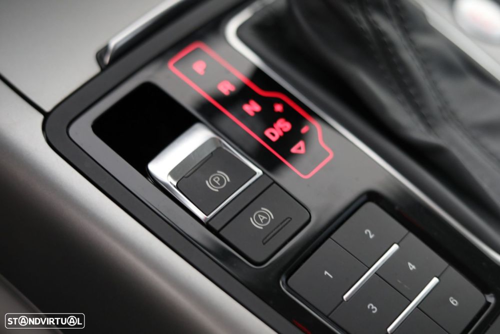 Audi A6 Avant 2.0 TDi Multitronic - 33