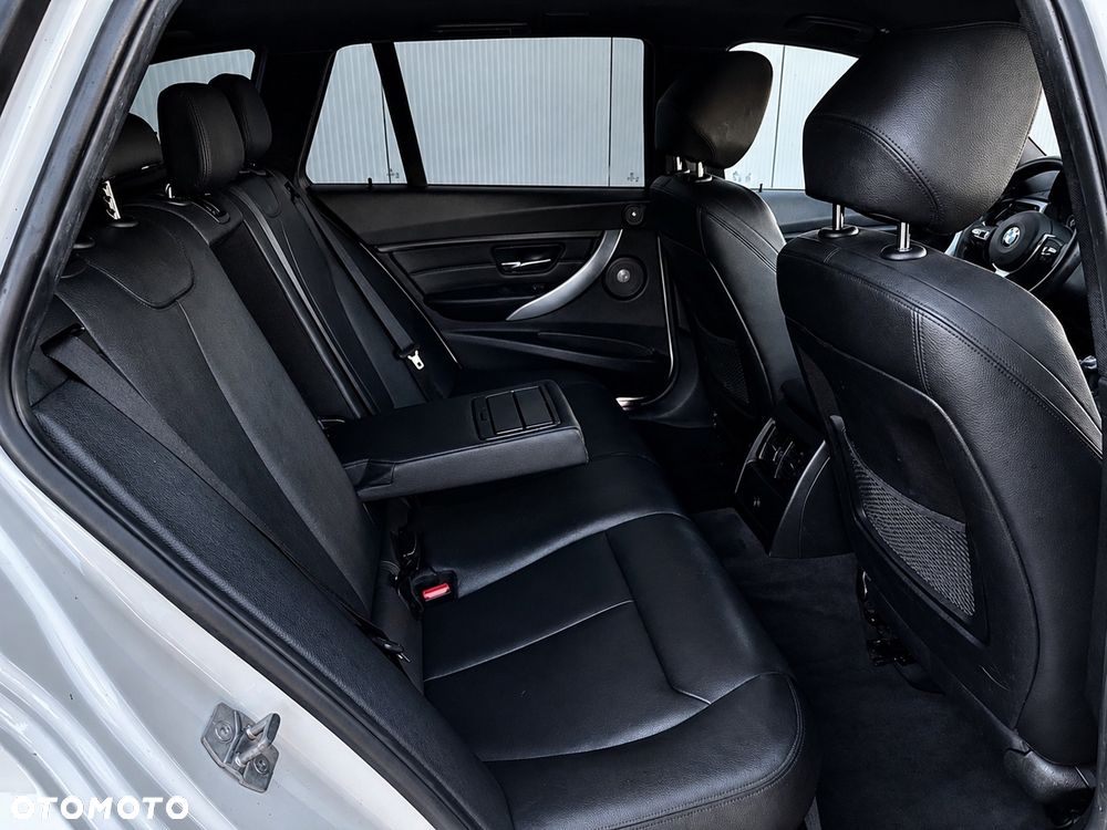 BMW Seria 3 320d M Sport EU6 - 20