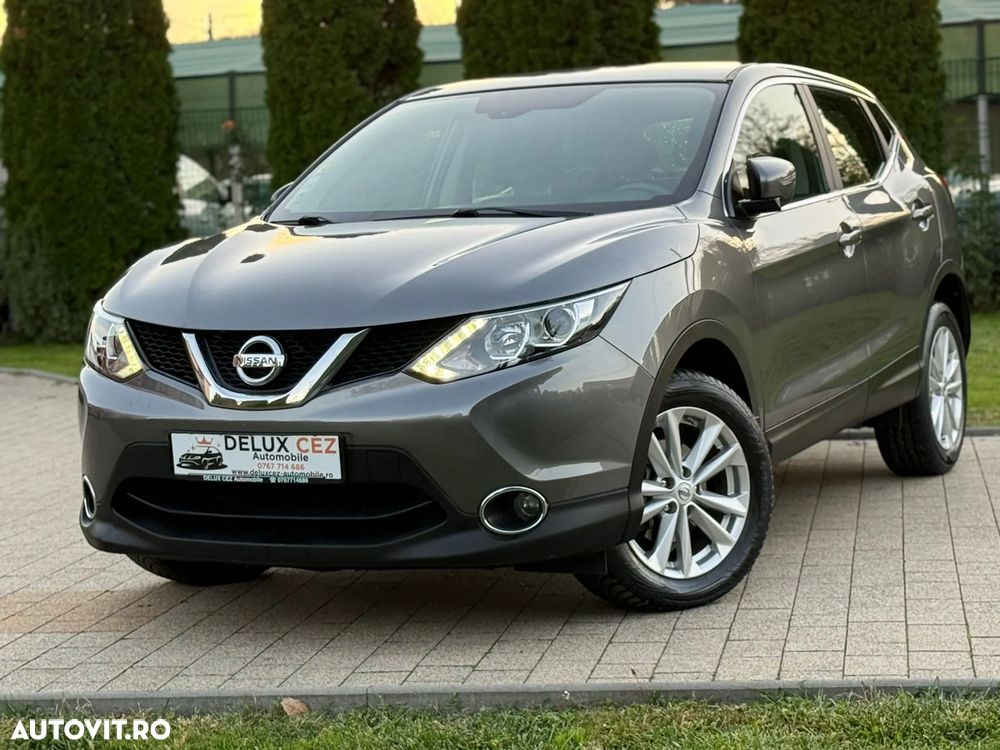Nissan Qashqai 1.5 DCI N-Connecta - 1
