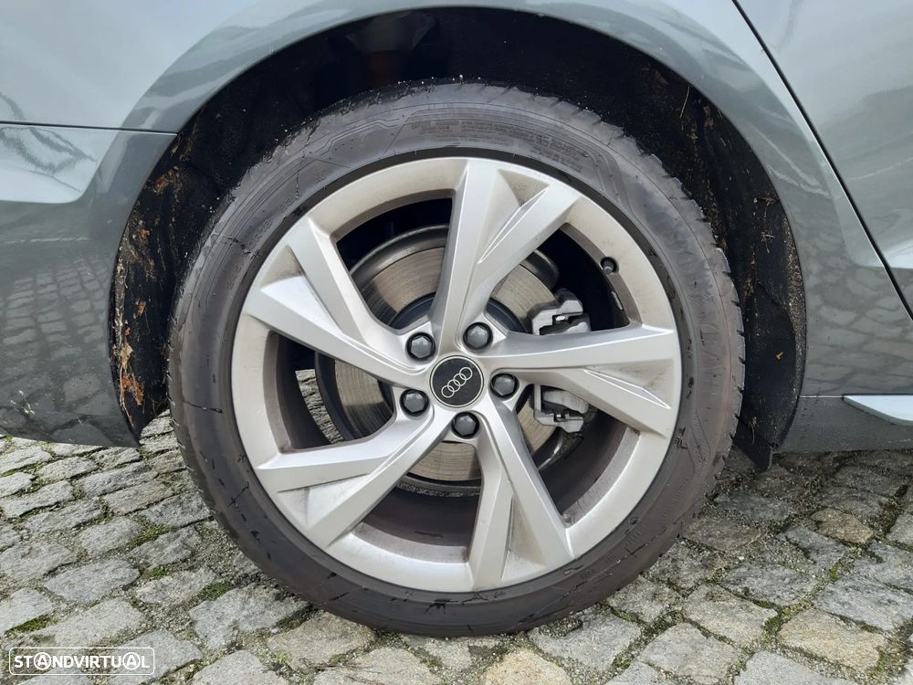 Audi A4 Avant 35 TDI S line S tronic - 25