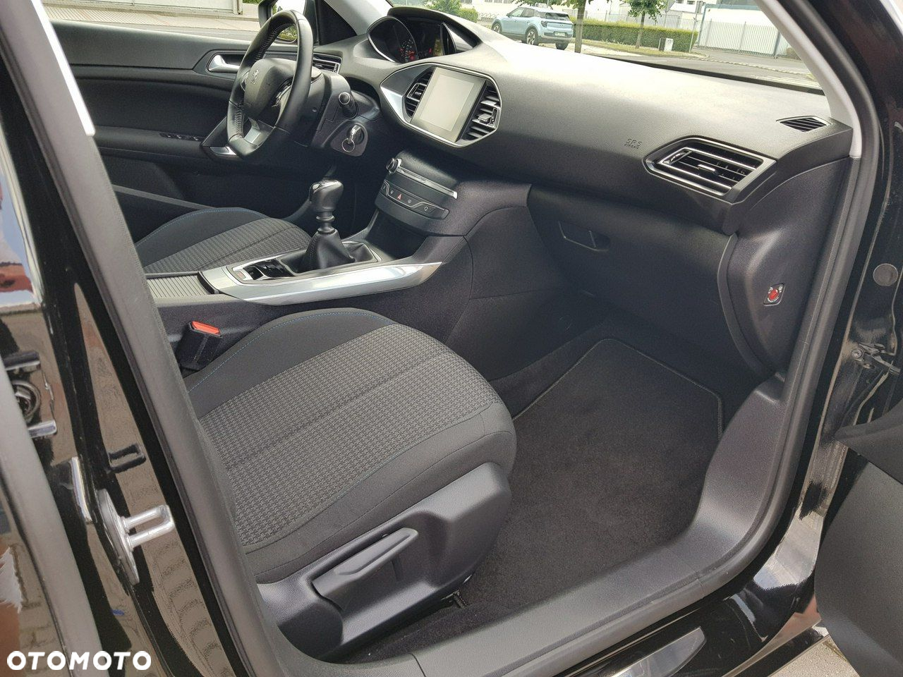 Peugeot 308 - 16