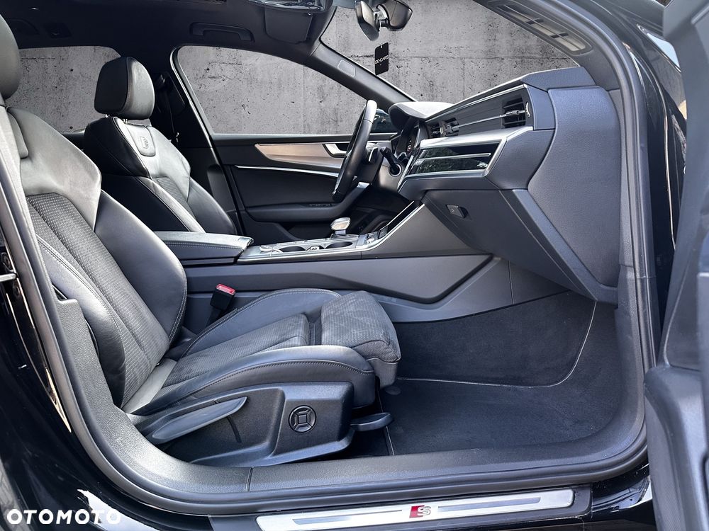 Audi A6 Avant 55 TFSI e quattro S tronic sport - 14