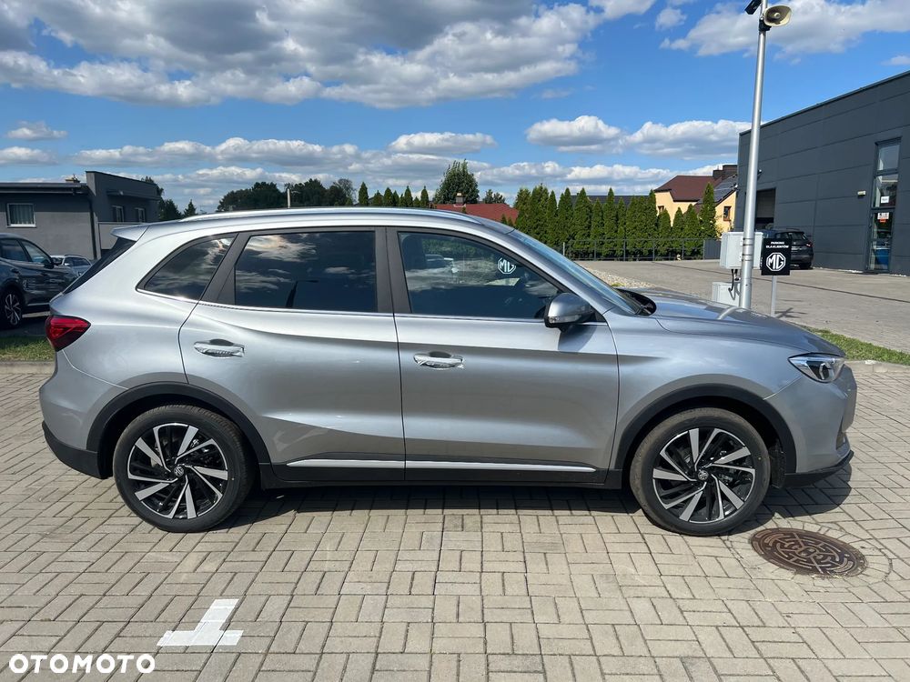 MG ZS Hybrid+ - 4