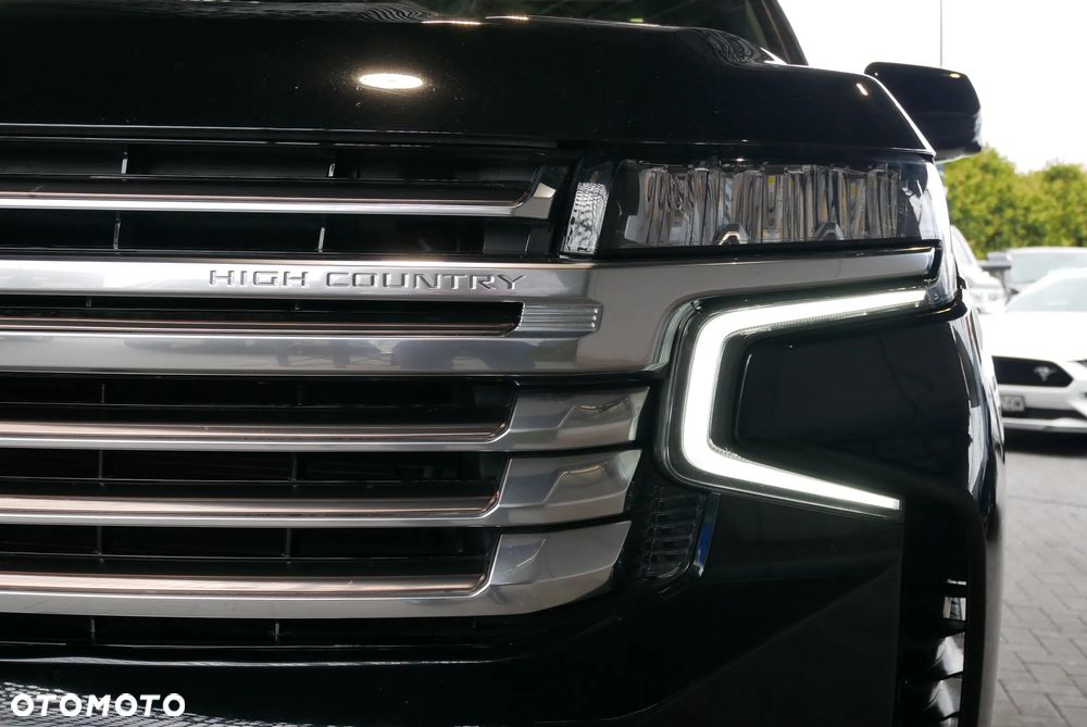 Chevrolet Suburban - 37