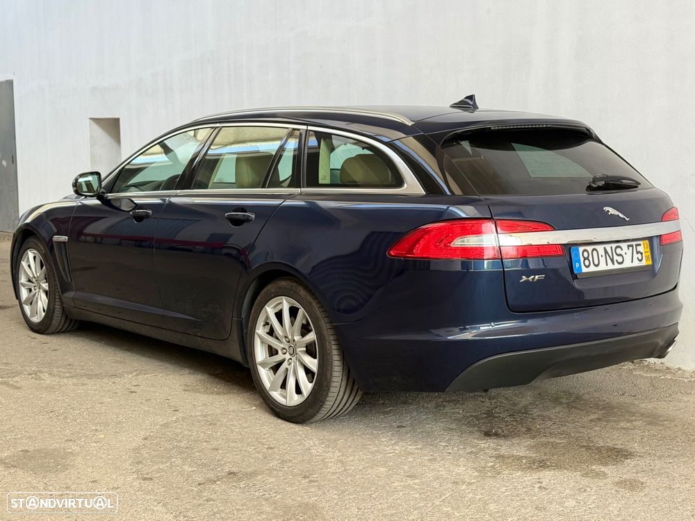 Jaguar XF Sportbrake 2.2 D Premium Luxury - 3