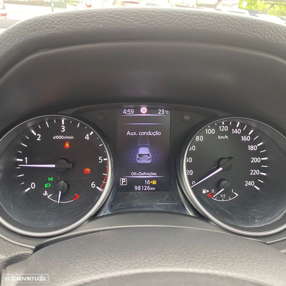 Nissan Qashqai 1.6 dCi N-Connecta Led Xtronic - 32