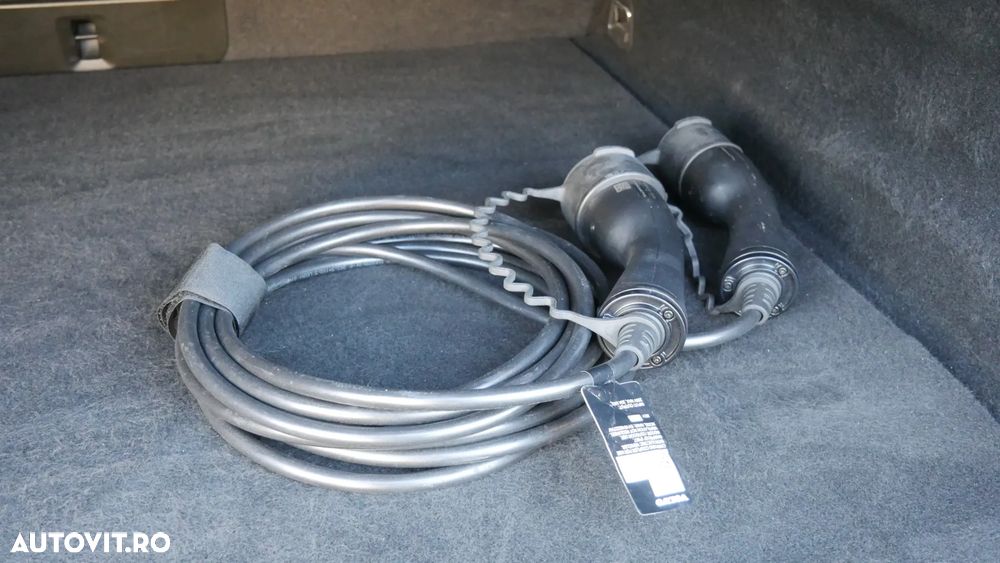 Volvo XC 60 T6 AWD Recharge Geartronic RDesign - 33