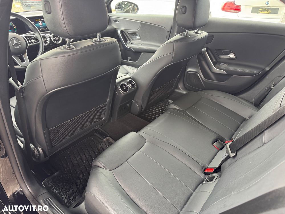 Mercedes-Benz A 250 e Sedan Aut. - 9