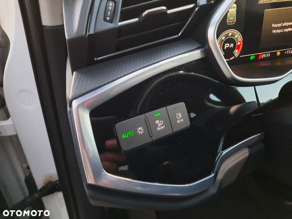 Audi Q3 35 TDI S tronic - 25