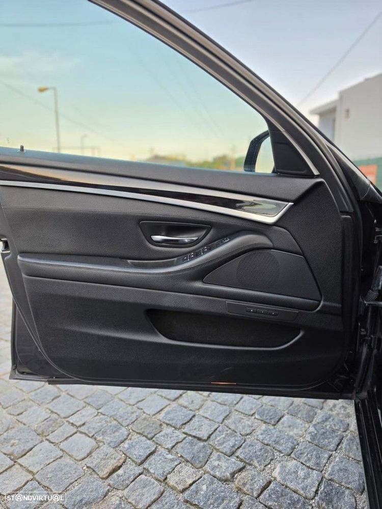 BMW 520 d Line Luxury Auto - 19
