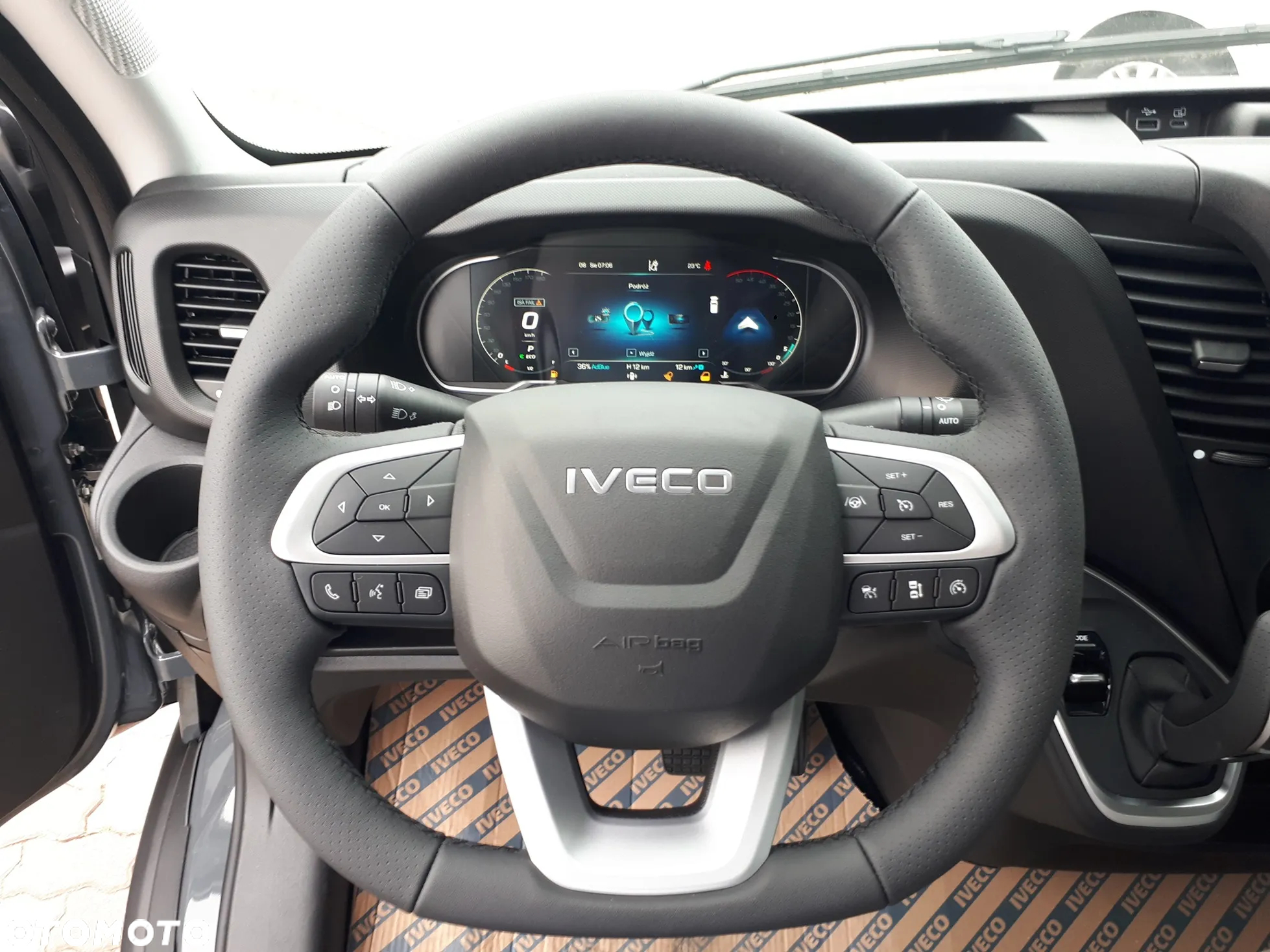 Iveco 35S18HA8V, rocznik 2025, srebrny metalizowany, - 4
