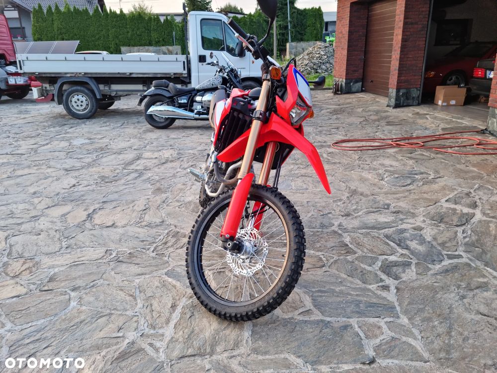 Honda CRF - 4