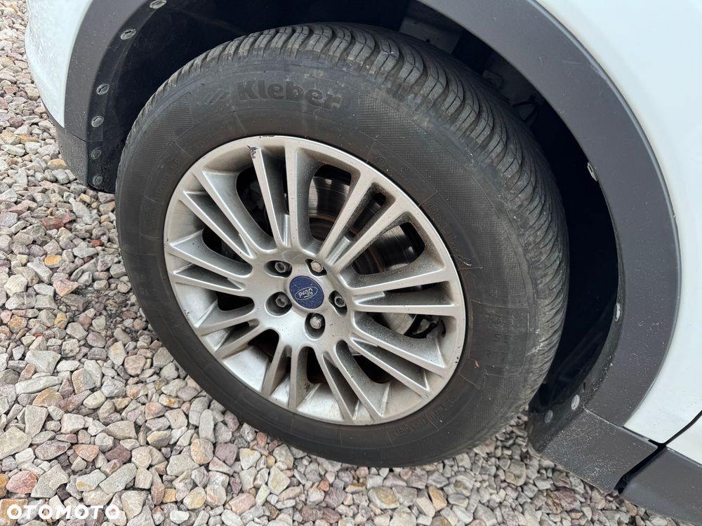 Ford Kuga - 7