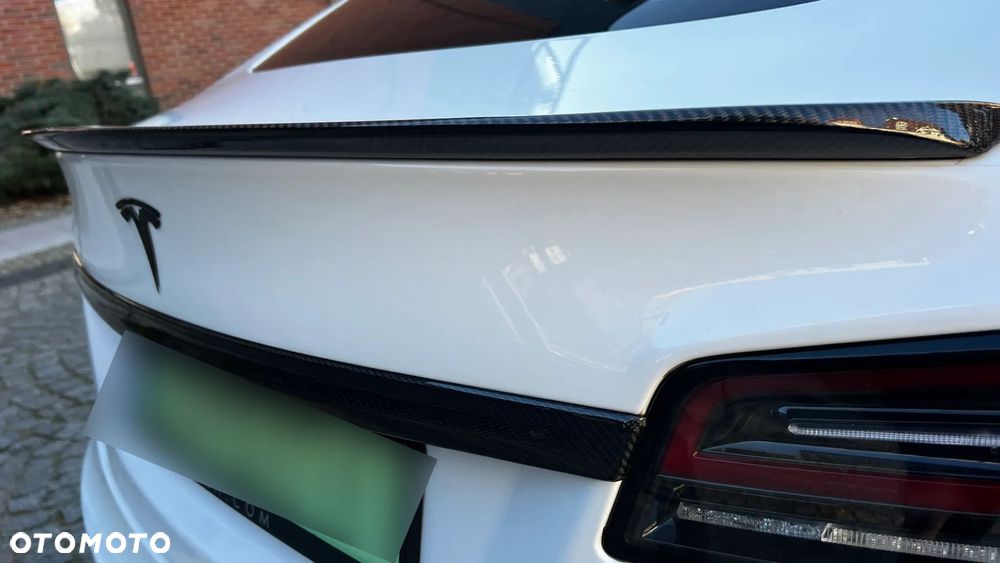 Tesla Model S Long Range - 21