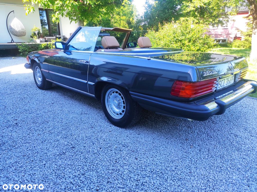 Mercedes-Benz SL - 36