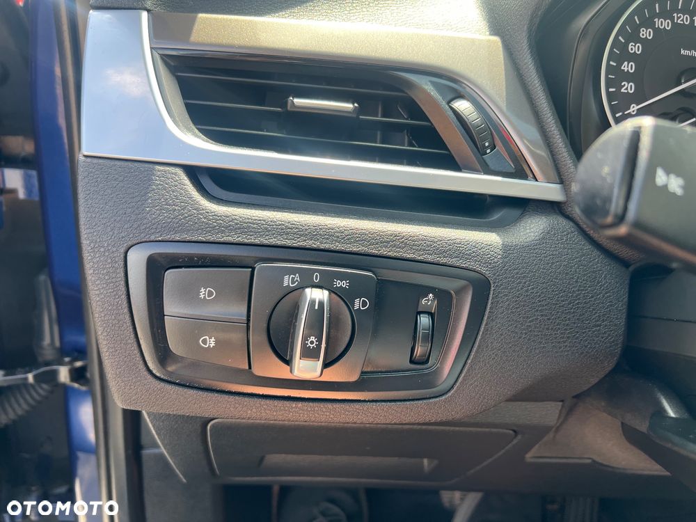 BMW X1 sDrive20i Advantage sport - 34