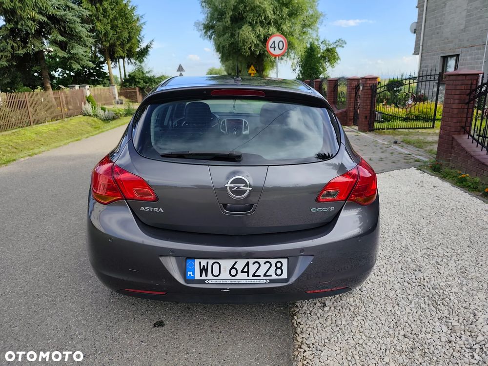 Opel Astra 1.4 - 9