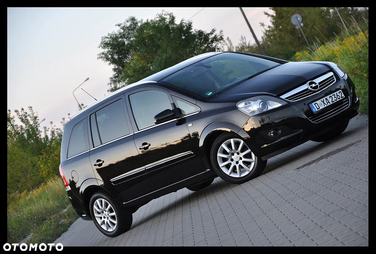 Opel Zafira 1.8 Cosmo - 20
