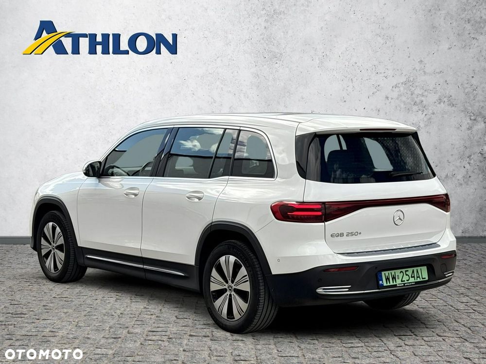 Mercedes-Benz EQB 250 70.5kWh Progressive - 3