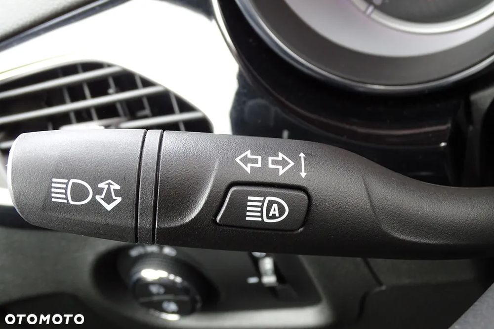 Opel Astra 1.4 Turbo Sports Tourer Innovation - 21