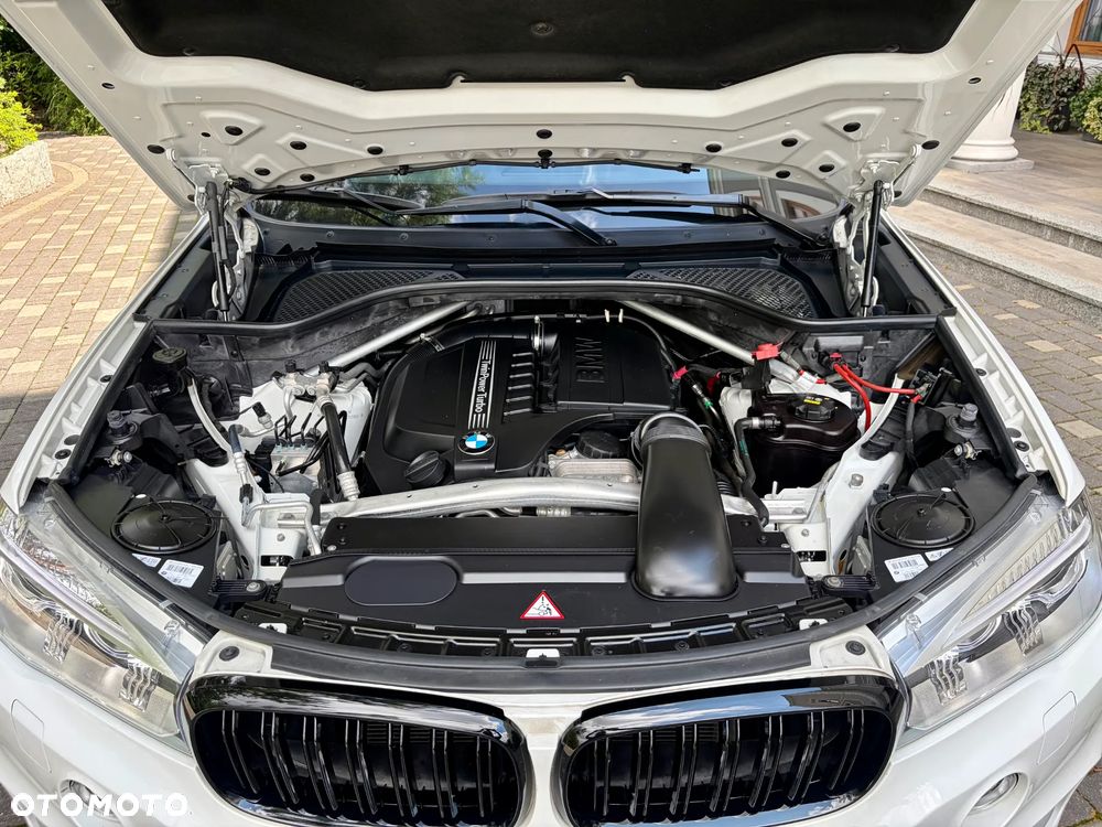 BMW X5 xDrive35i Edition Exclusive - 37