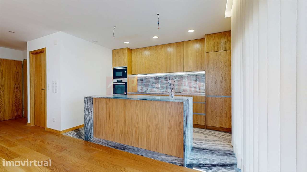 APARTAMENTO T4 DUPLEX NOVO COM TERRAÇO NA COBERTURA À SOLUM - CEDRO RE - Grande imagem: 4/34