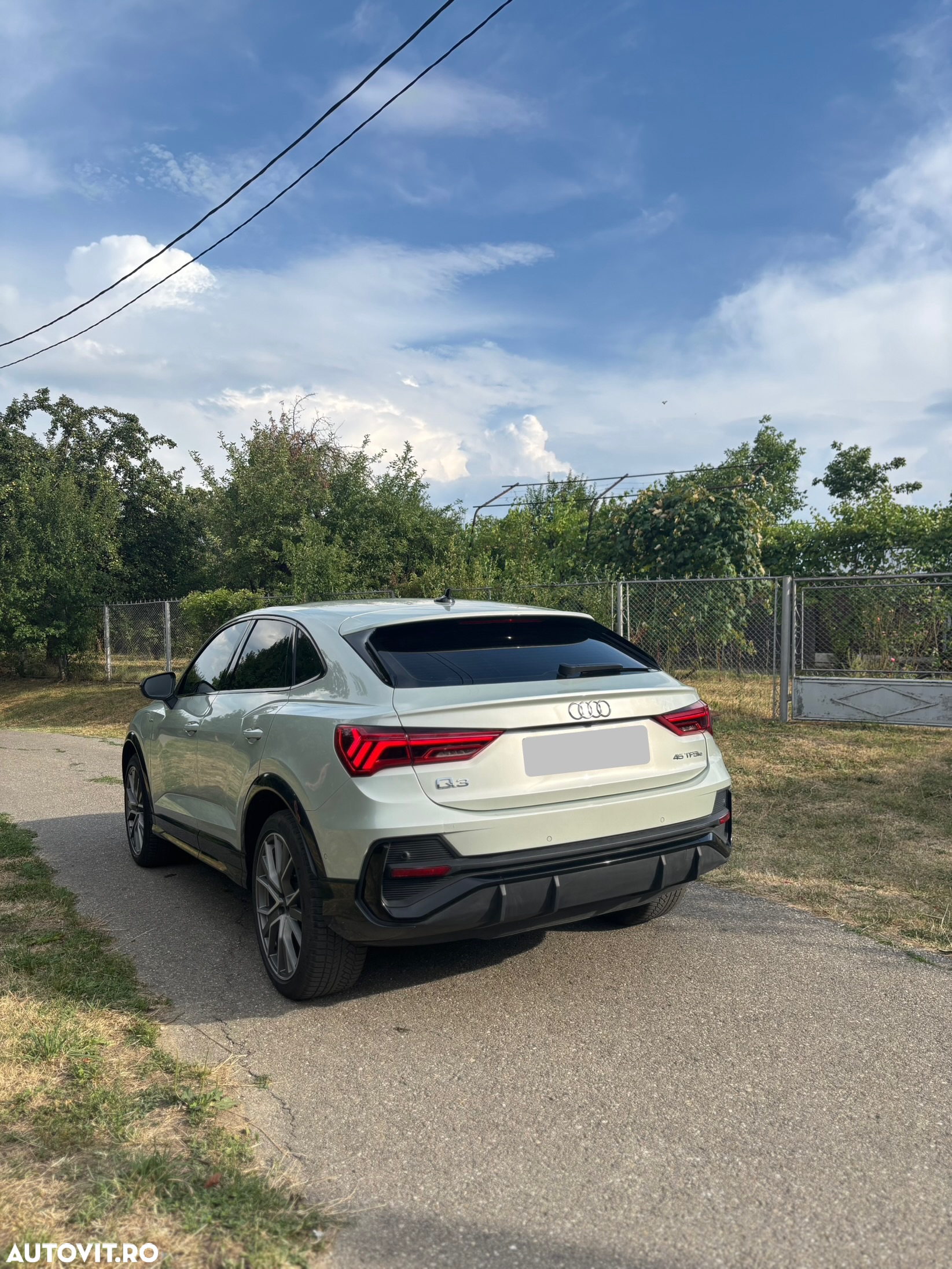 Audi Q3 45 TFSIe Sportback S tronic S line - 4