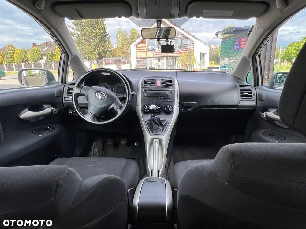 Toyota Auris - 8