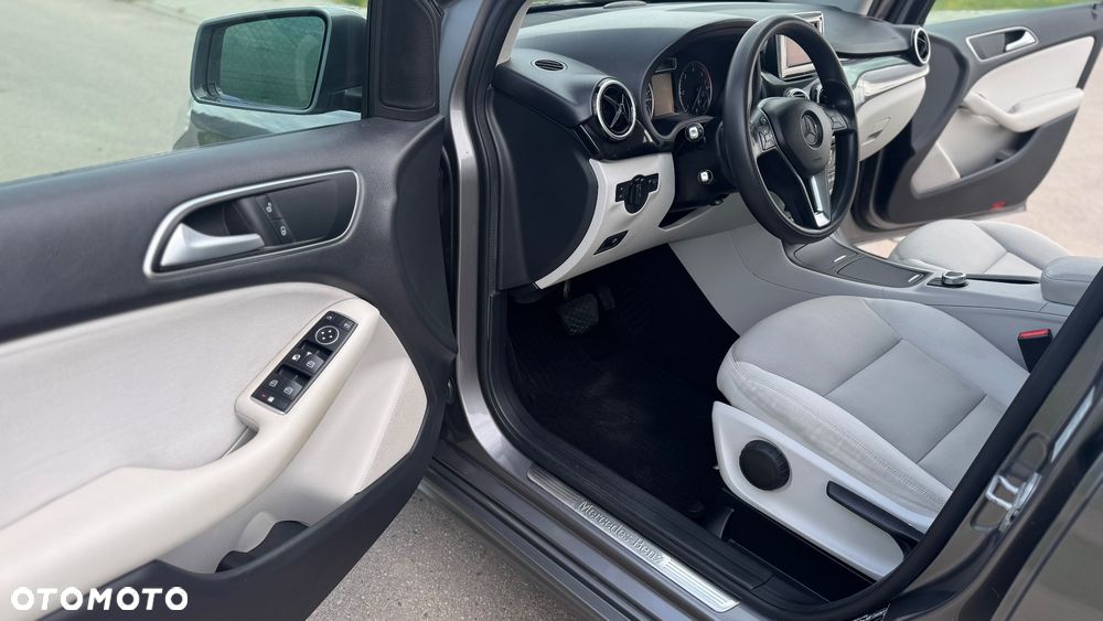 Mercedes-Benz Klasa B 180 (CDI) d 7G-DCT Style - 25