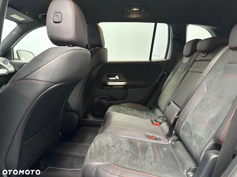 Mercedes-Benz GLB 200 d AMG Line 8G-DCT - 19