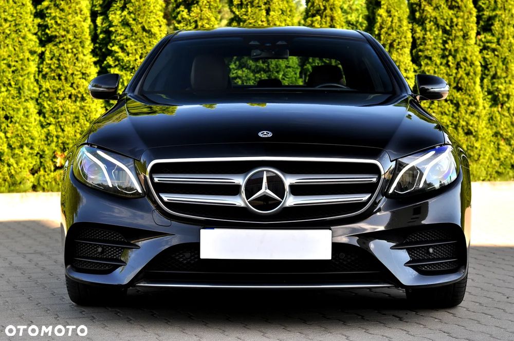 Mercedes-Benz Klasa E 220 d AMG - 2