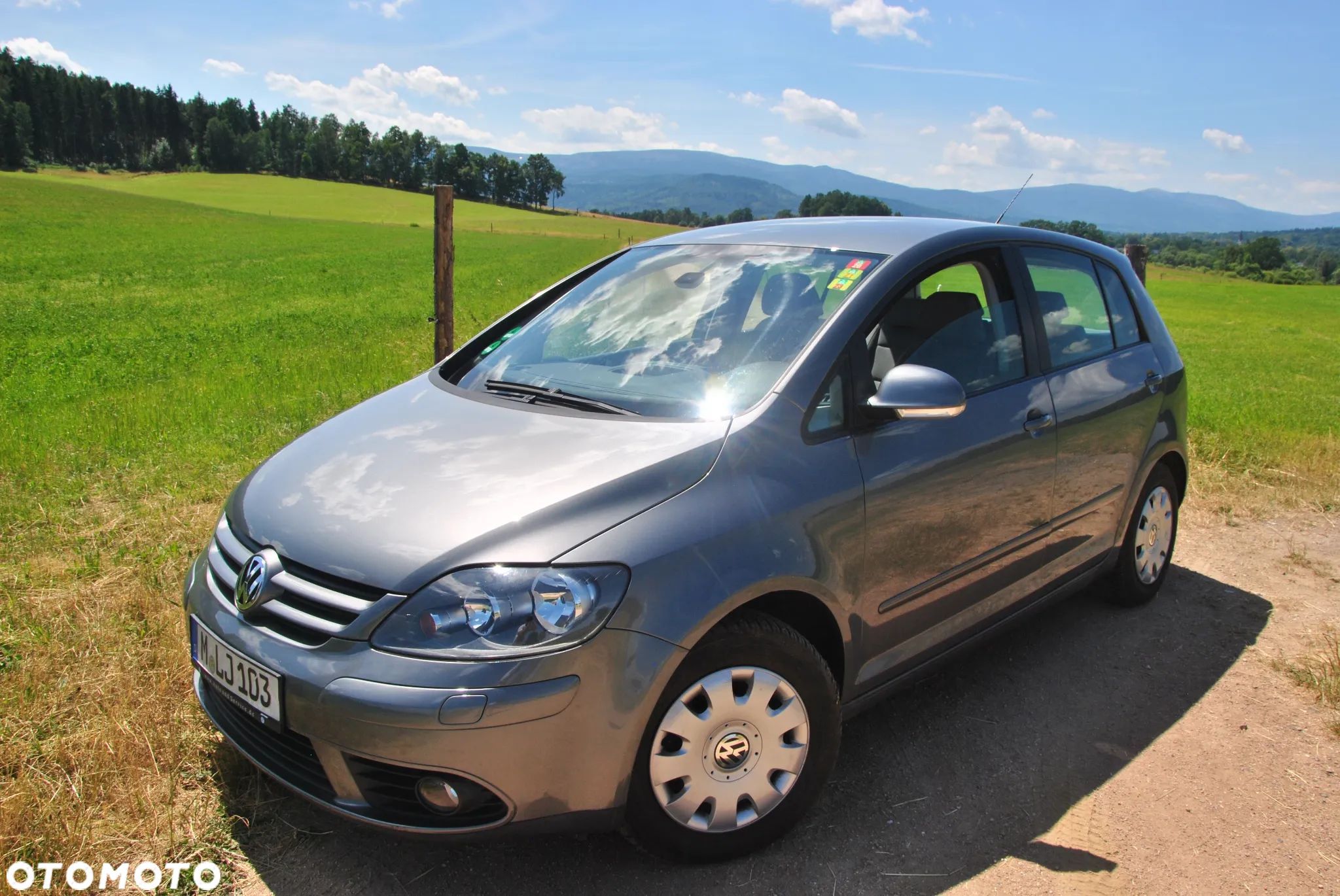 Volkswagen Golf Plus 1.6 FSI Comfortline - 1