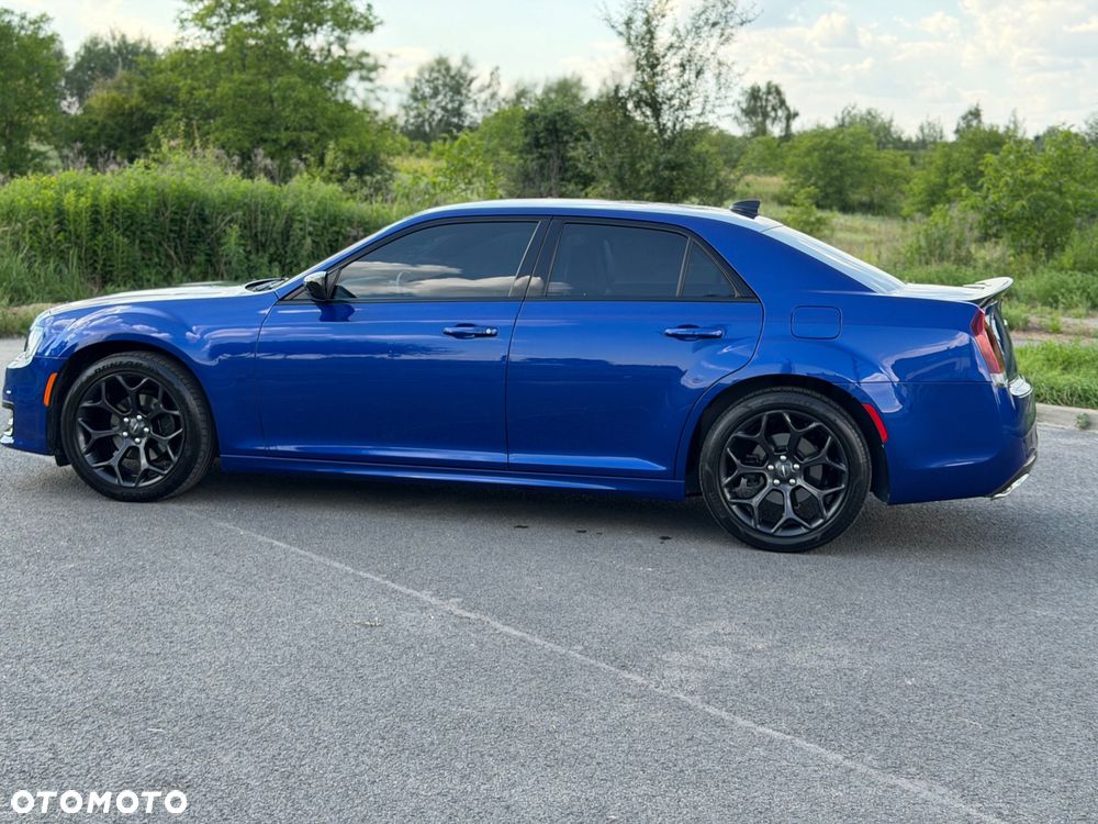 Chrysler 300s - 9