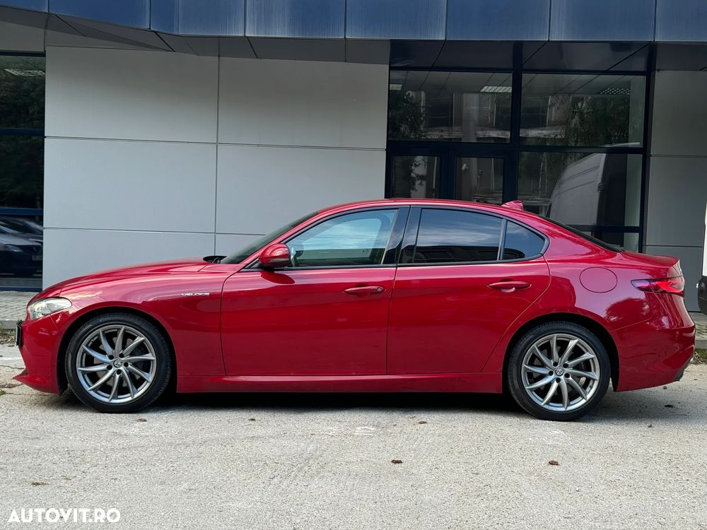 Alfa Romeo Giulia 2.0 Turbo AWD AT8 Veloce - 10