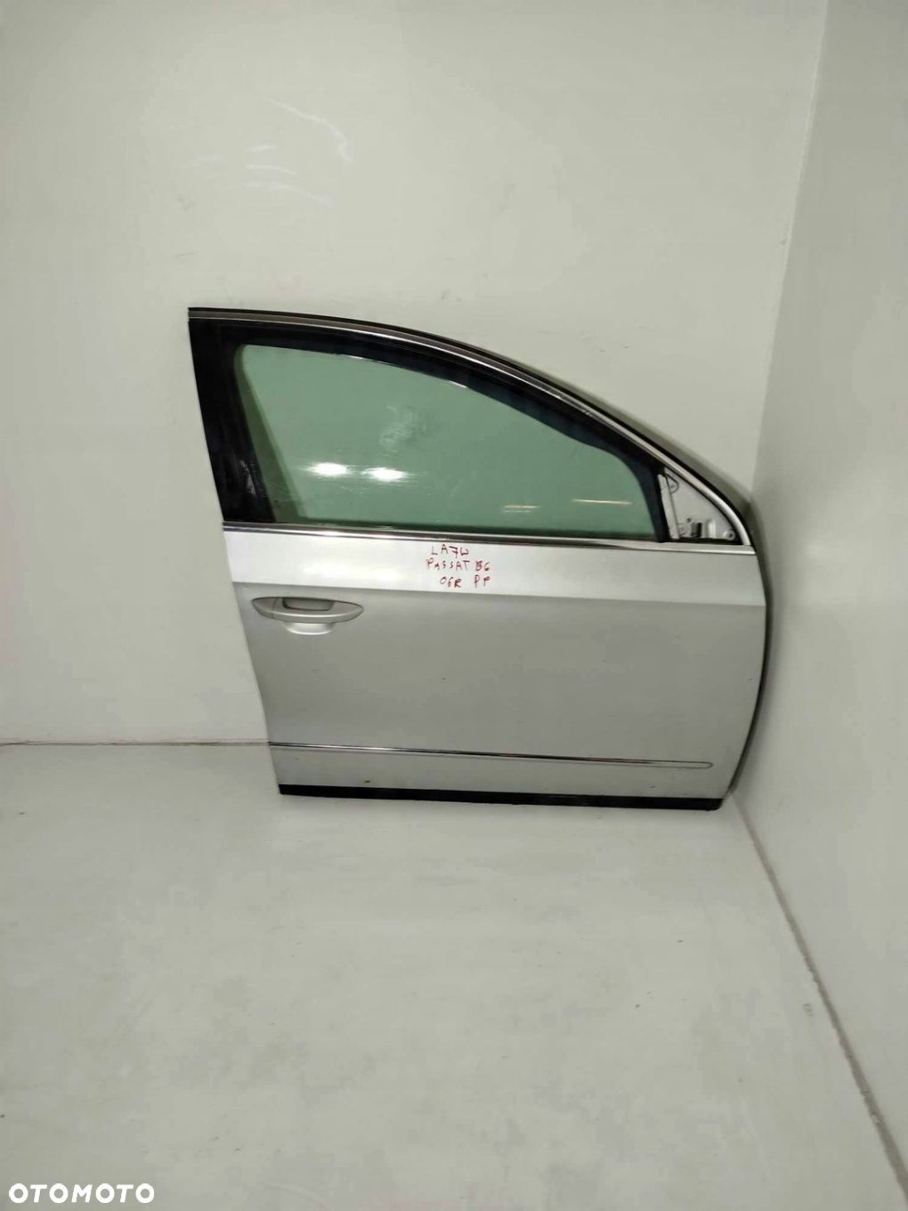 DRZWI PRAWE PRZEDNIE VW PASSAT B6 05-10 LA7W - 1
