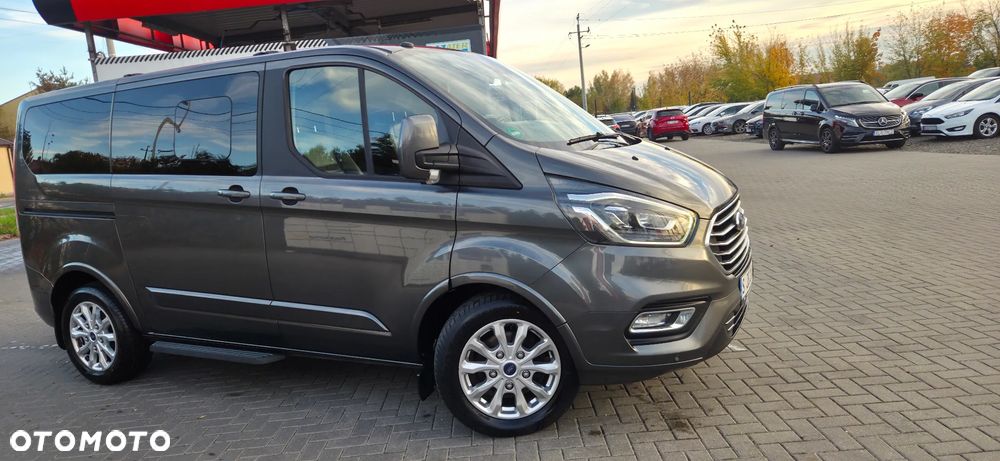 Ford Tourneo Custom - 20