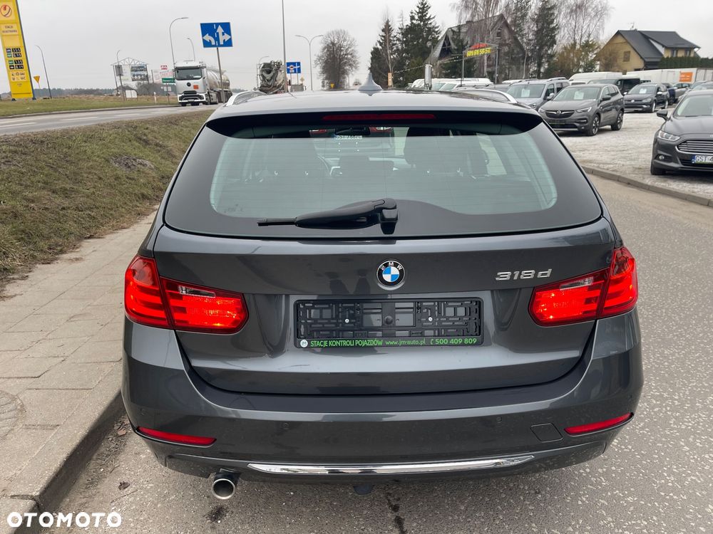 BMW Seria 3 318d Blue Performance Luxury Line - 23